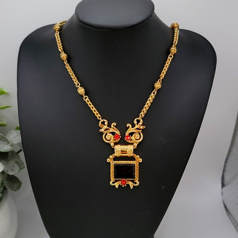St John necklace Swarovski crystals